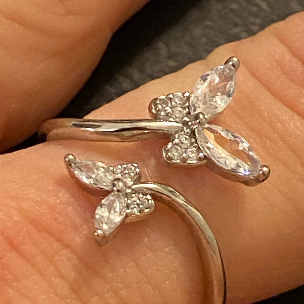 Vintage Sterling Silver (stamped snd signed) IBB Sapphire Butterfly Ring 7.5